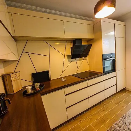 Apartament Avio Lux *