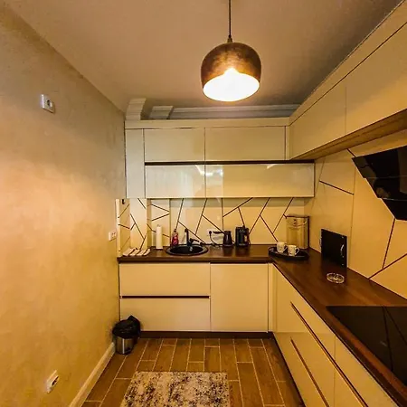 Apartament Avio Lux *