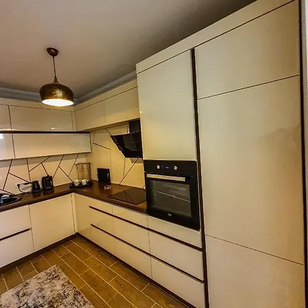 Apartament Avio Lux *