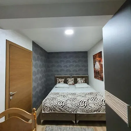 Apartament Avio Lux *