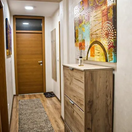 Avio Lux Apartament Novi Pazar