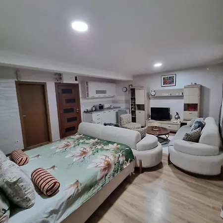 Avio Lux Apartament Novi Pazar