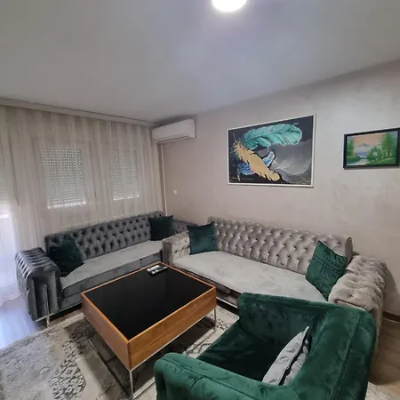 Avio Lux * Novi Pazar