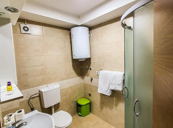 Avio Lux Apartman Novi Pazar
