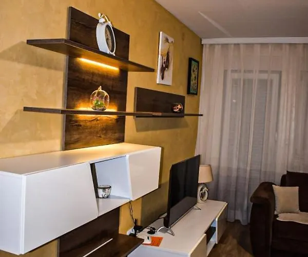 Avio Lux Apartman